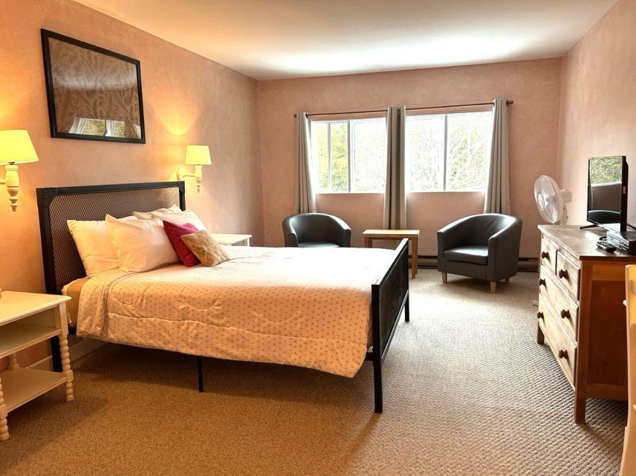 Auberge Les Sources La Malbaie Bagian luar foto