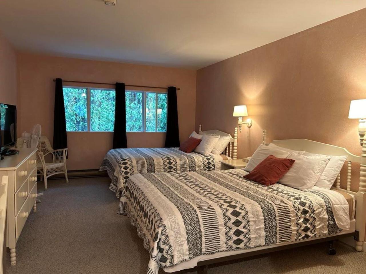 Auberge Les Sources La Malbaie Bagian luar foto